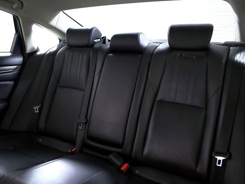 Used 2021 Honda Accord EX-L image 16