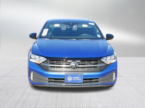 Certified 2024 Volkswagen Jetta Sport image 2