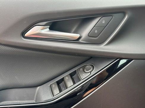 New 2026 Chevrolet Equinox LT FWD image 16