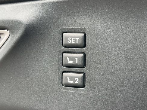 Used 2024 Subaru Ascent Limited w/ Technology Package AWD/4WD image 26