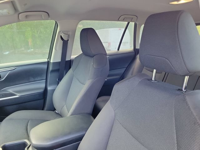 Used 2025 Toyota RAV4 LE FWD image 19