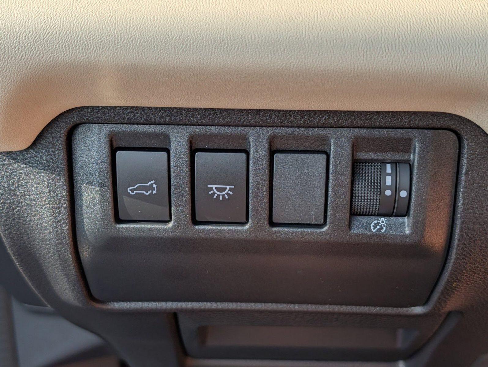 New 2026 Subaru Ascent Limited AWD/4WD image 12
