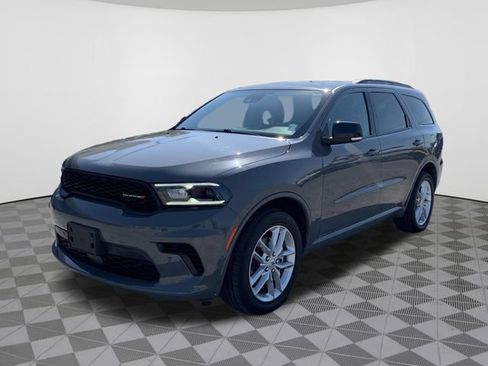 Used 2025 Dodge Durango GT AWD/4WD image 2