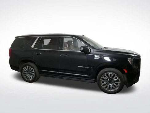 Used 2024 GMC Yukon Denali Ultimate AWD/4WD image 2