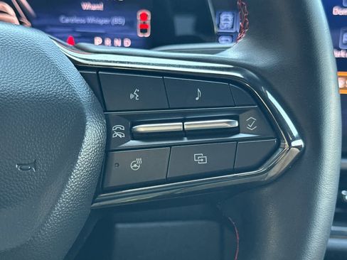 Used 2024 Chevrolet Equinox EV RS image 29