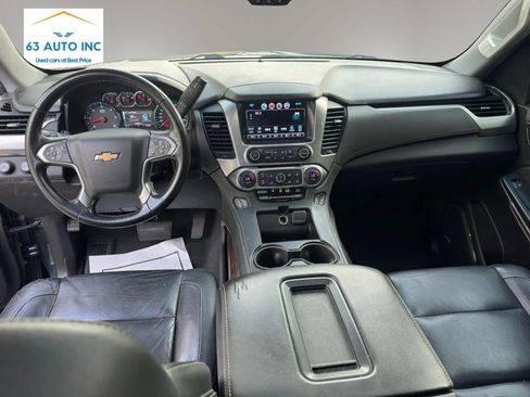 Used 2020 Chevrolet Suburban LT AWD/4WD image 24