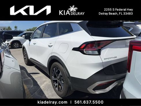 Used 2024 Kia Sportage EX FWD image 8