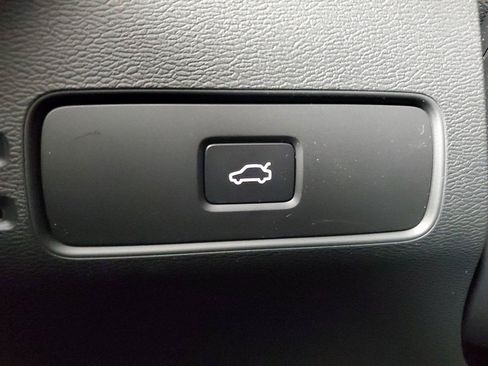 Used 2026 Volvo XC40 B5 Core AWD/4WD image 35