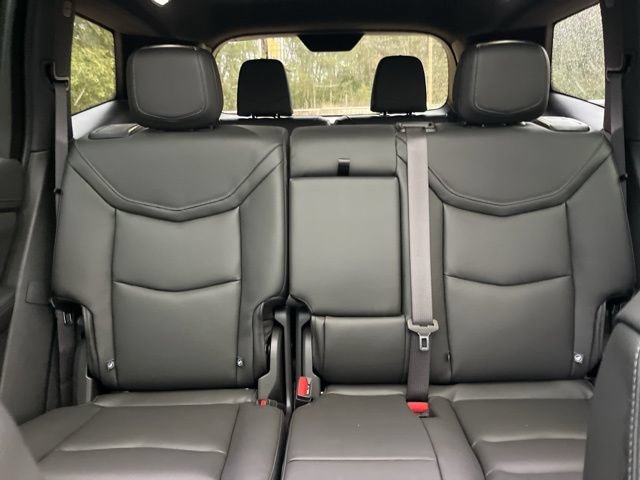 New 2025 Cadillac XT6 Luxury FWD image 39