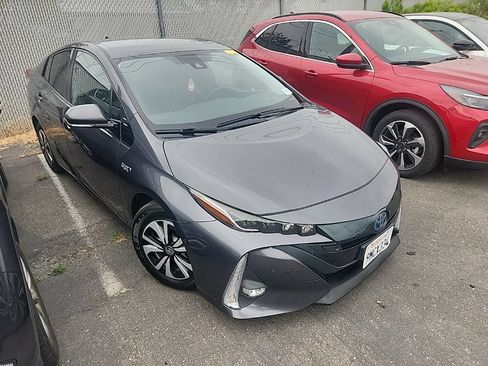 Used 2017 Toyota Prius Prime Advanced FWD image 1