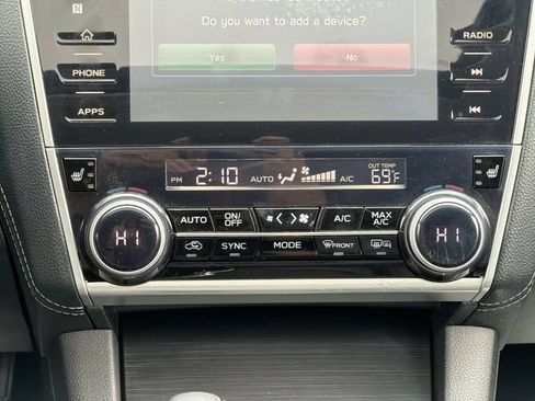 Used 2018 Subaru Outback 2.5i Limited AWD/4WD image 19