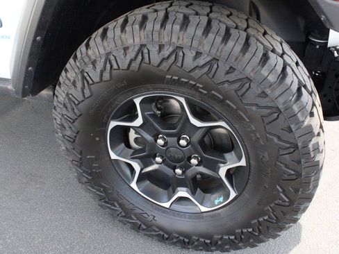 Used 2023 Jeep Wrangler Unlimited Rubicon 4xe w/ Steel Bumper Group AWD/4WD image 73