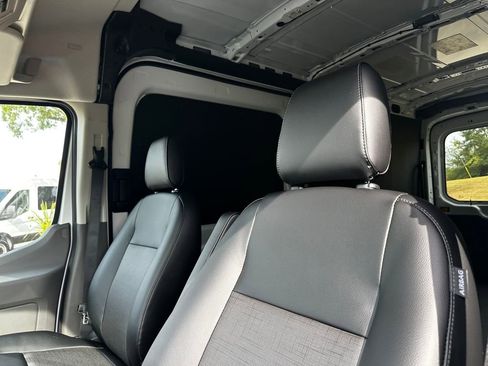 New 2026 Ford Transit 250 148 Medium Roof w/ Load Area Protection Package image 27