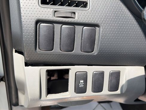 Used 2011 Toyota Tacoma 2WD Regular Cab image 20