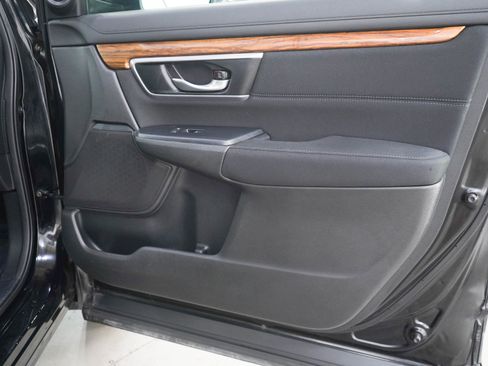 Used 2018 Honda CR-V EX image 9