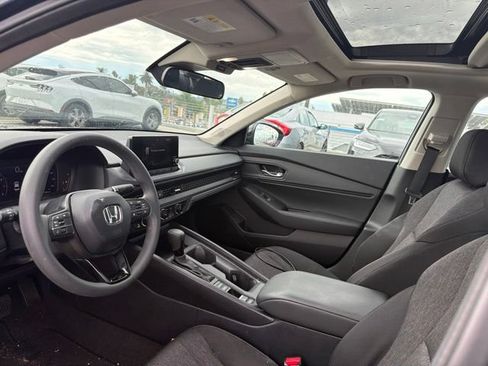 Used 2025 Honda Accord SE image 3