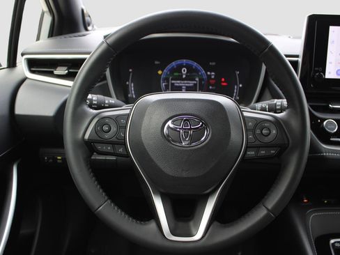 Used 2024 Toyota Corolla XSE image 25