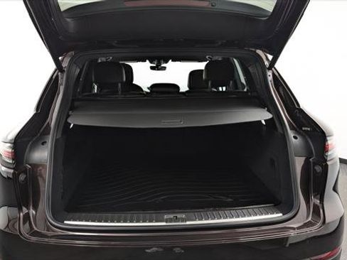 Used 2019 Porsche Cayenne image 18