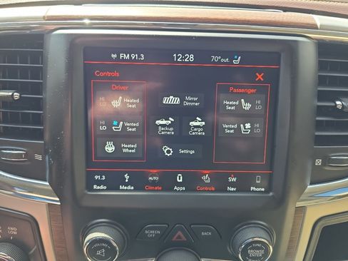 Used 2018 RAM 3500 Laramie AWD/4WD image 23
