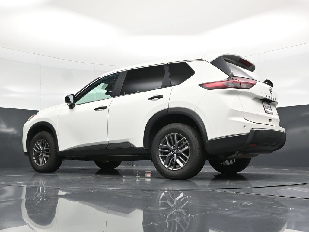 Used 2024 Nissan Rogue S AWD/4WD image 56