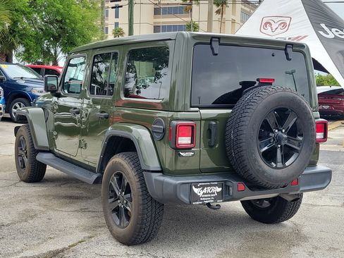 Used 2021 Jeep Wrangler Unlimited Sahara image 3