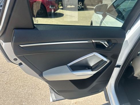 Used 2020 Audi Q3 2.0T Premium AWD/4WD image 15