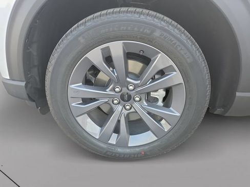 New 2026 Ford Explorer Active w/ Active Comfort Package AWD/4WD image 38