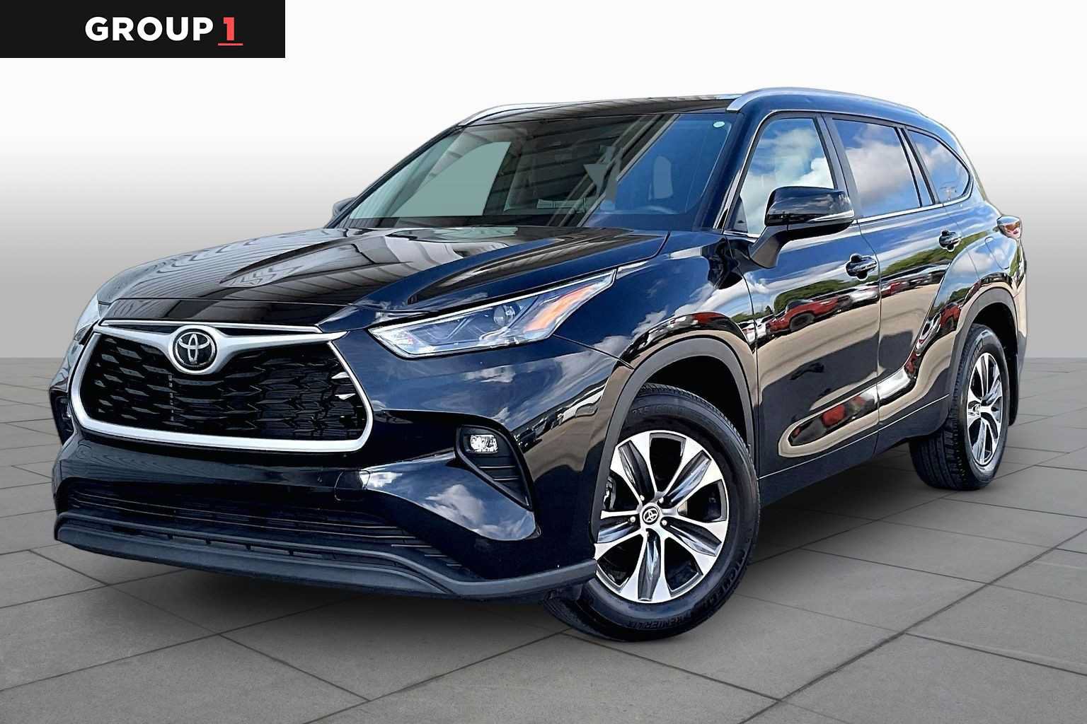 Used 2026 Toyota Highlander XLE AWD/4WD image 1