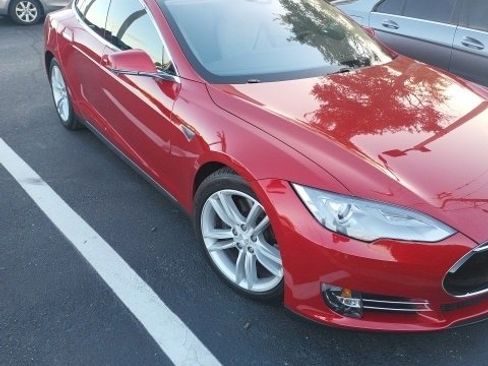 Used 2016 Tesla Model S 60 image 3