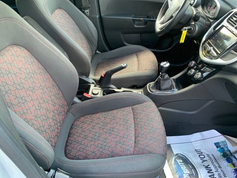 Used 2019 Chevrolet Sonic LT image 7