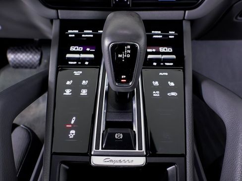 Certified 2023 Porsche Cayenne Coupe image 18