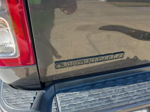 Used 2022 RAM 3500 Big Horn w/ Night Edition AWD/4WD image 13