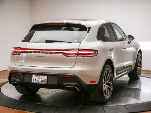 Certified 2026 Porsche Macan AWD/4WD image 8