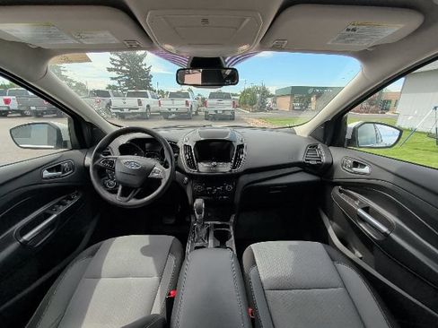 Used 2019 Ford Escape SE FWD image 6