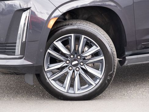 Used 2023 Cadillac Escalade Sport Platinum AWD/4WD image 30