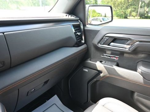 Used 2024 GMC Sierra 1500 AT4 w/ AT4 Premium Package AWD/4WD image 28