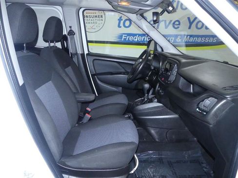 Used 2017 RAM ProMaster City Tradesman FWD image 8