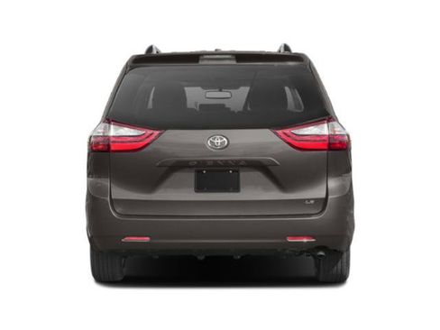Used 2015 Toyota Sienna LE FWD image 5
