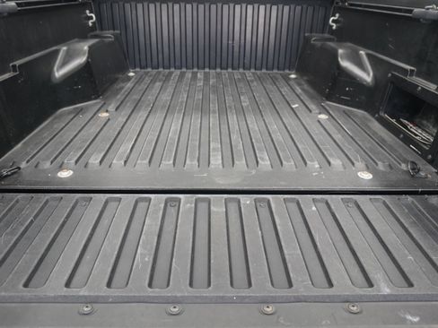 Used 2020 Toyota Tacoma SR AWD/4WD image 20