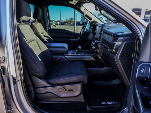 Used 2022 Ford F150 XLT w/ Equipment Group 302A High image 15