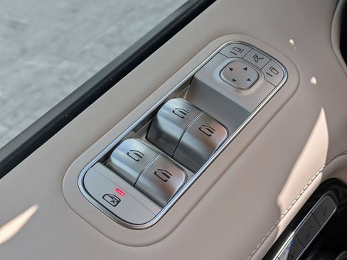 Used 2025 Mercedes-Benz G 63 AMG 4MATIC image 25