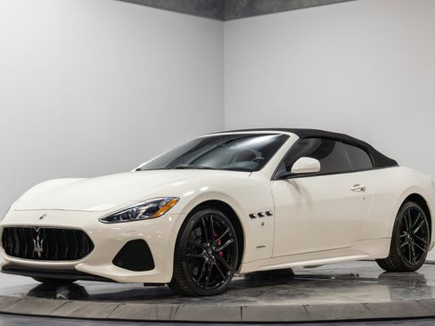 Used 2018 Maserati GranTurismo Sport image 4