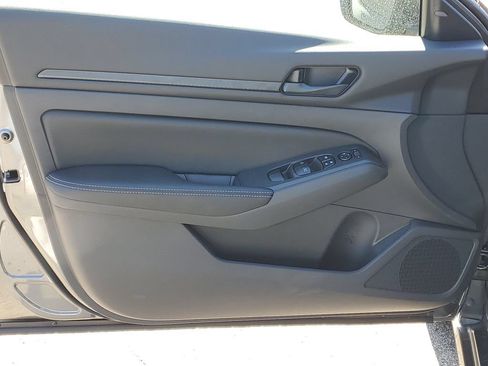 New 2026 Nissan Altima 2.5 SV FWD image 7