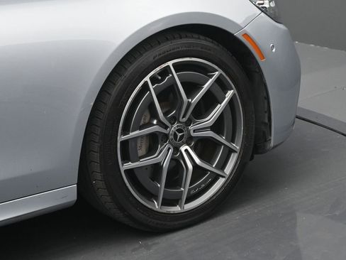 Used 2022 Mercedes-Benz E 350 Sedan image 6