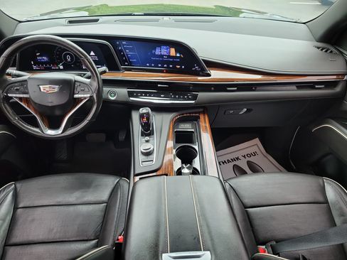 Used 2021 Cadillac Escalade Premium Luxury AWD/4WD image 12