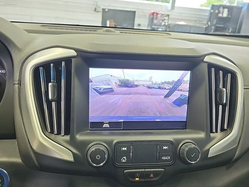 Used 2024 GMC Terrain SLT w/ LPO, Floor Liner Package image 34