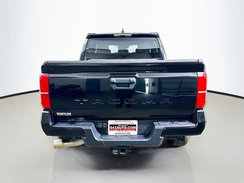 Used 2024 Toyota Tacoma TRD Off-Road image 6