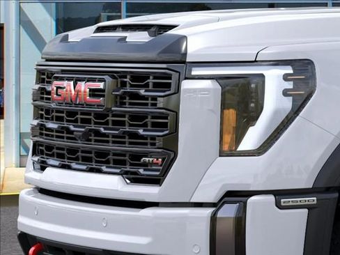 New 2026 GMC Sierra 2500 AT4 w/ AT4 Premium Plus Package AWD/4WD image 13