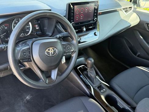 Used 2022 Toyota Corolla LE FWD image 10