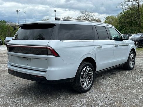 New 2026 Lincoln Navigator L Reserve AWD/4WD image 34